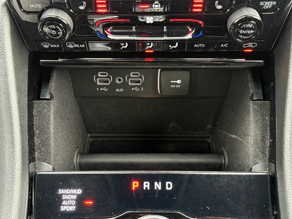 Used 2023 Jeep Grand Cherokee L Limited image 28