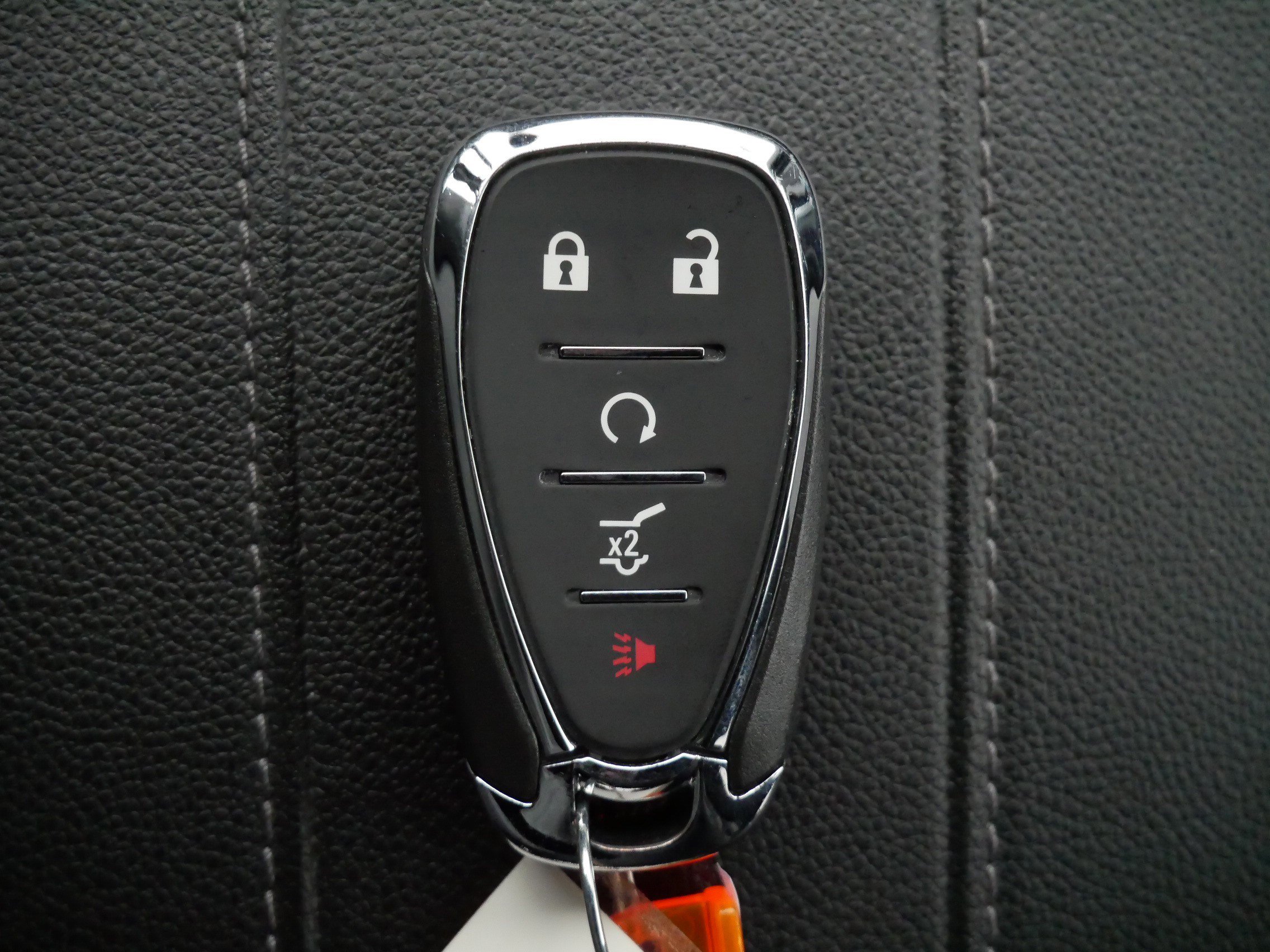 Used 2023 Chevrolet Traverse LT image 29