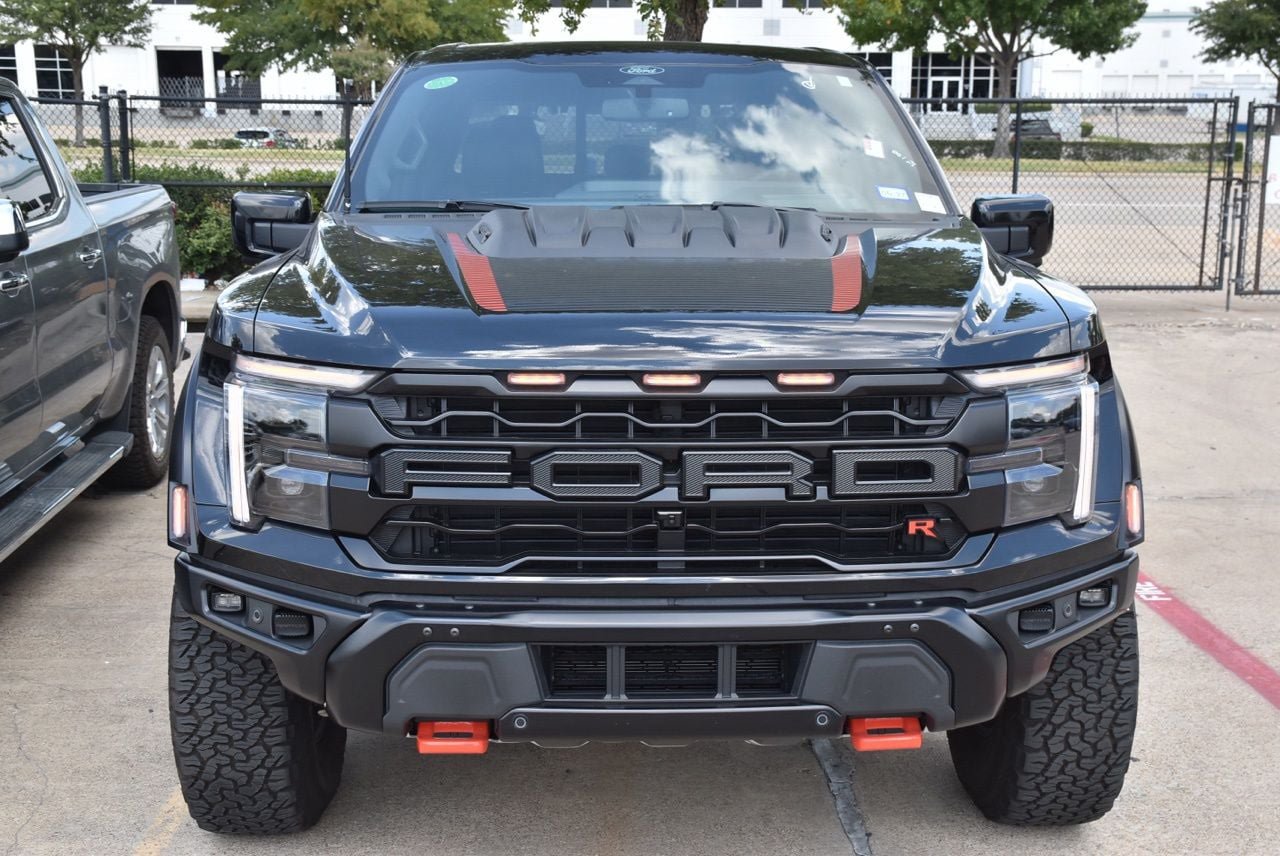 Used 2025 Ford F150 Raptor w/ Equipment Group 803A Raptor R AWD/4WD image 3
