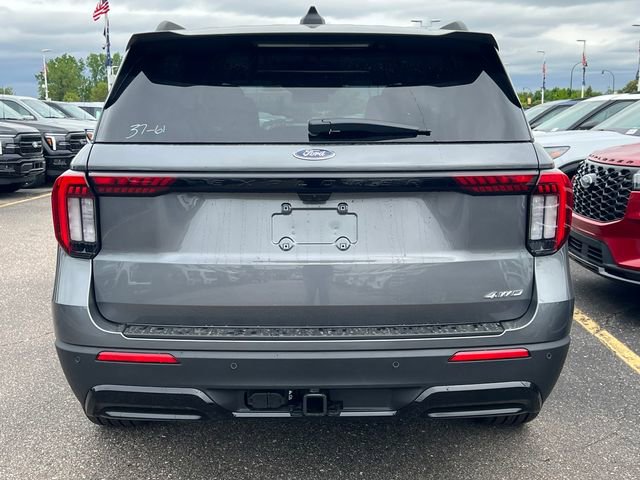 New 2026 Ford Explorer ST-Line w/ ST-Line Street Pack AWD/4WD image 6