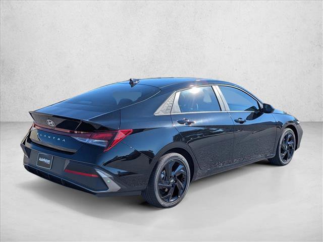 New 2026 Hyundai Elantra SEL Sport FWD image 5