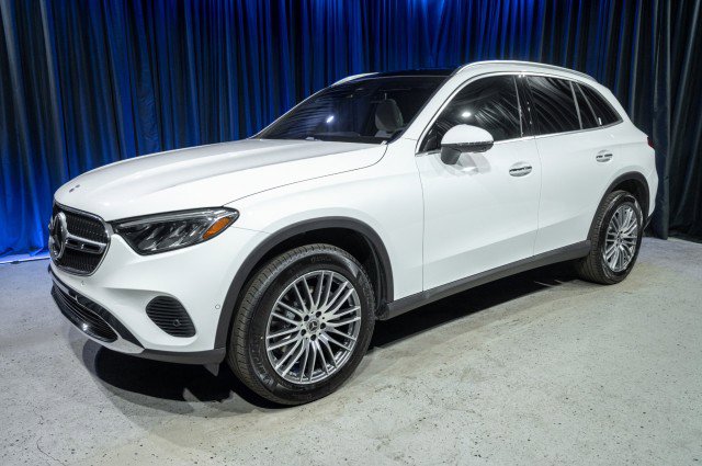 New 2026 Mercedes-Benz GLC 300 4MATIC image 1