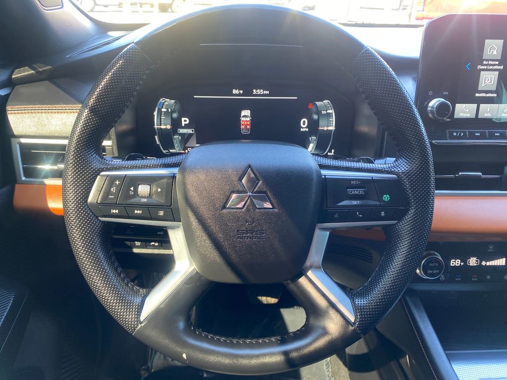 Used 2023 Mitsubishi Outlander SEL AWD/4WD image 14