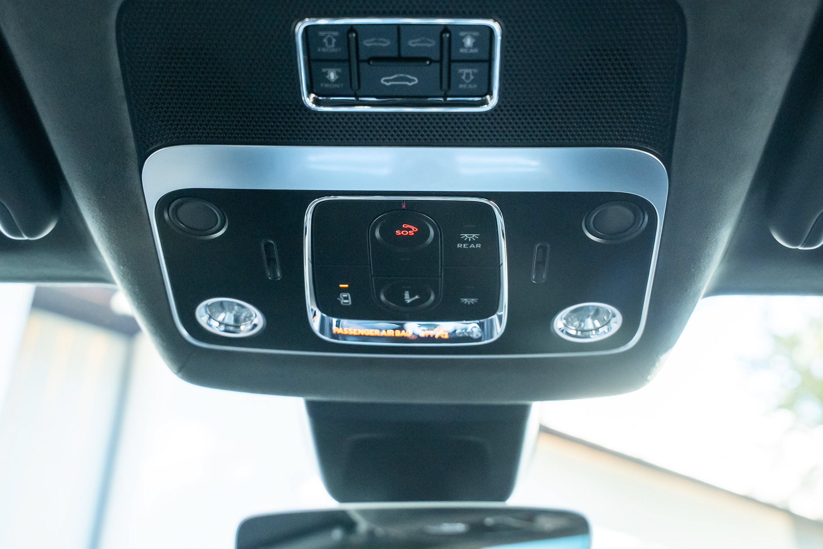 Certified 2025 Bentley Flying Spur Plug-In Hybrid AWD/4WD image 38