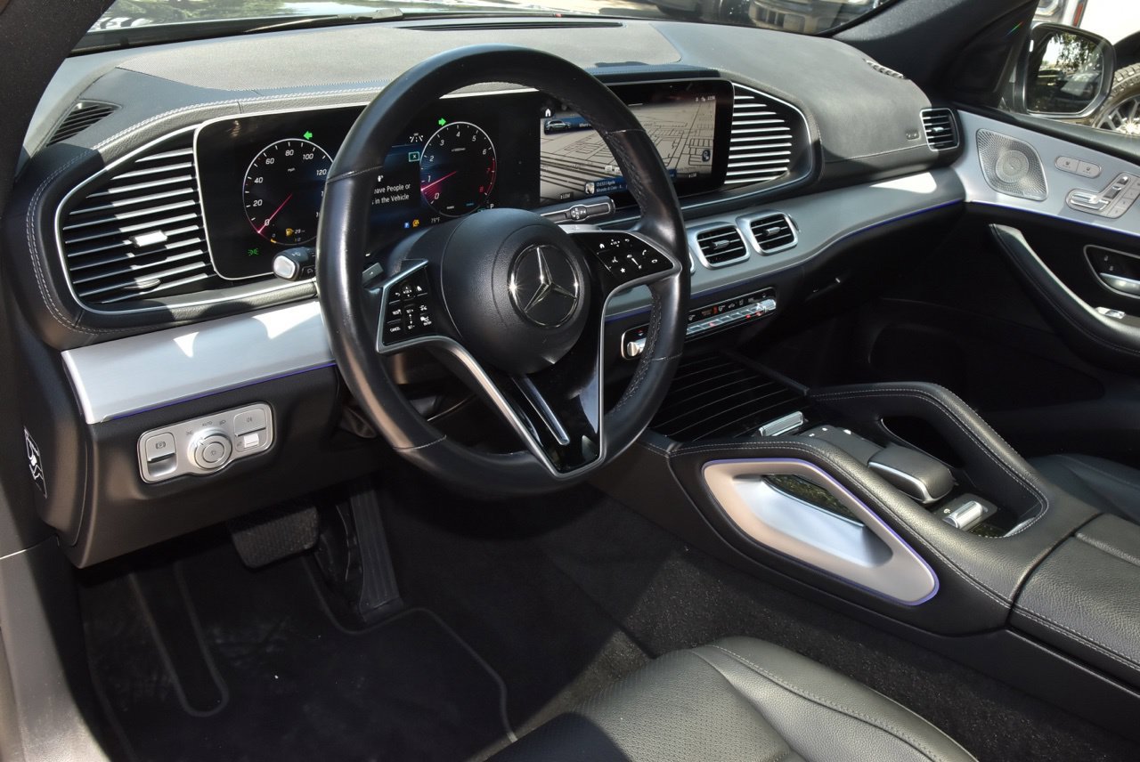 Used 2024 Mercedes-Benz GLS 450 4MATIC image 35