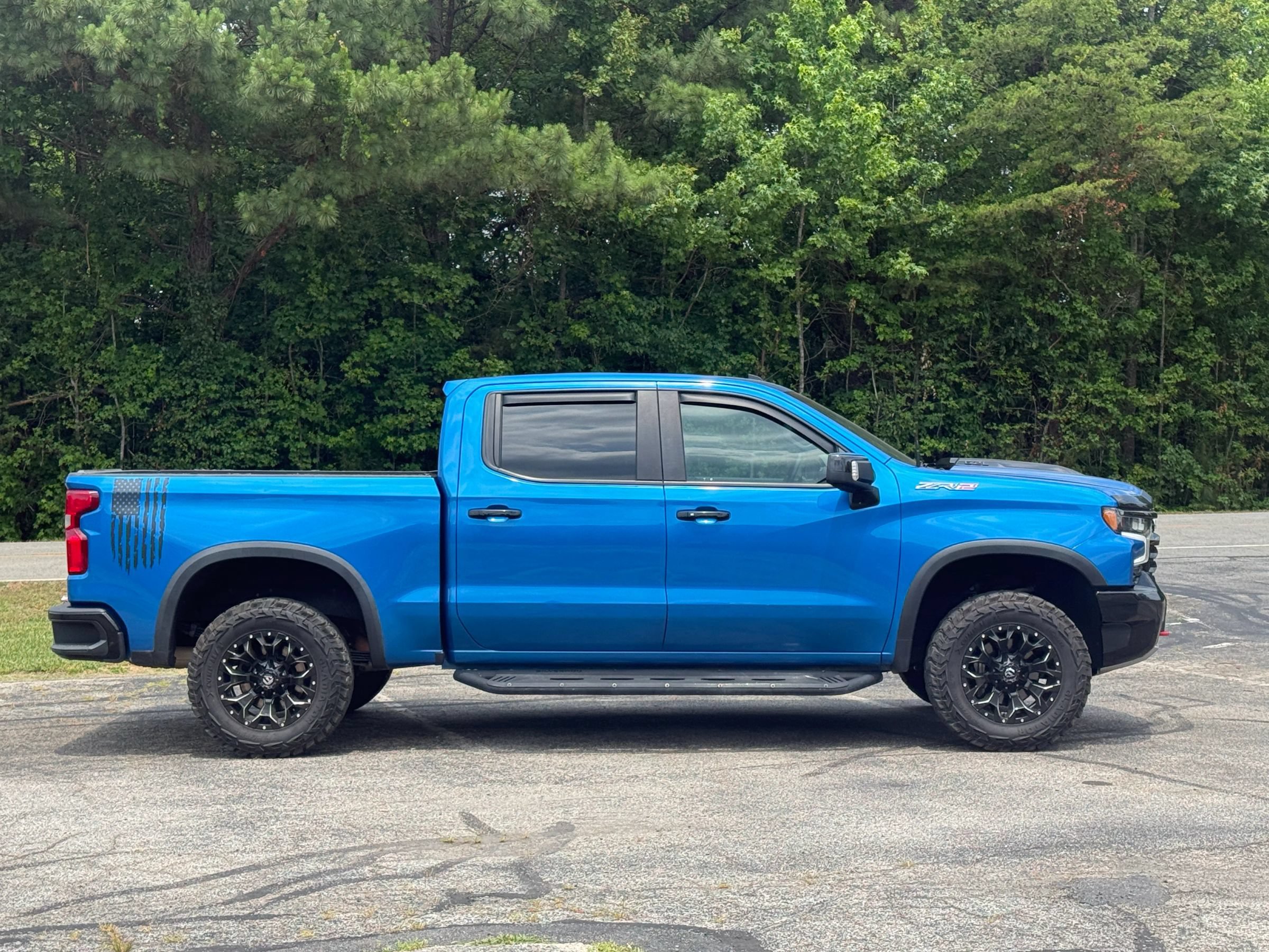 Used 2022 Chevrolet Silverado 1500 ZR2 AWD/4WD image 2
