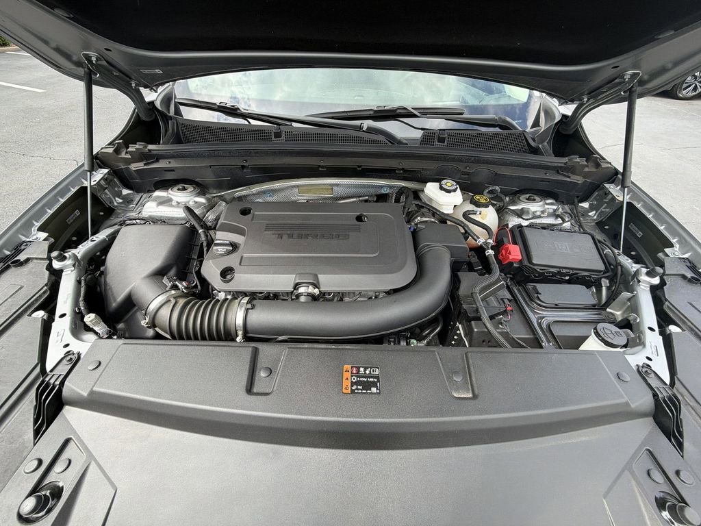 Used 2023 Buick Envision Avenir AWD/4WD image 32