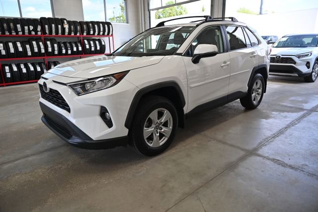 Used 2021 Toyota RAV4 XLE w/ Convenience Package AWD/4WD image 8