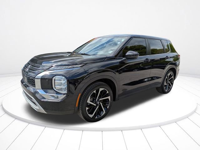 Used 2022 Mitsubishi Outlander SE image 8