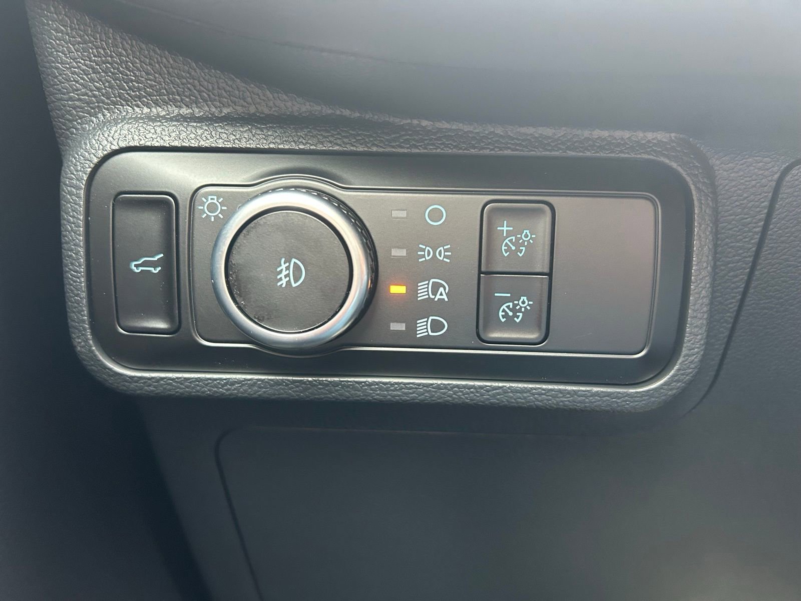 New 2026 Ford Explorer Active w/ Active Comfort Package AWD/4WD image 15