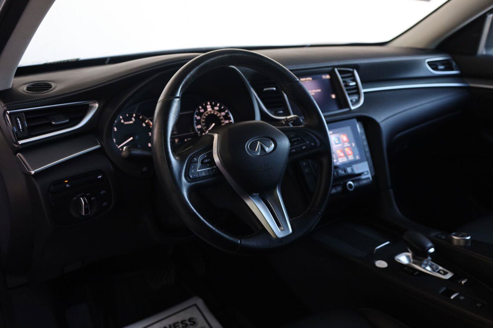 Used 2021 INFINITI QX50 Pure FWD image 15