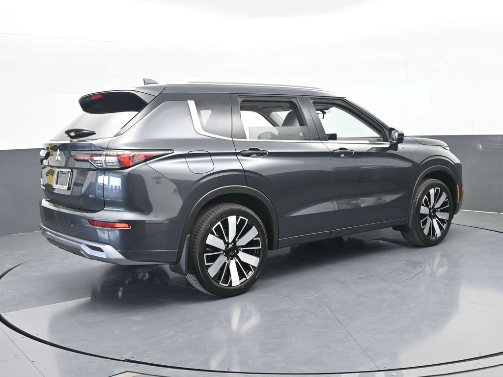 New 2026 Mitsubishi Outlander SEL FWD image 6