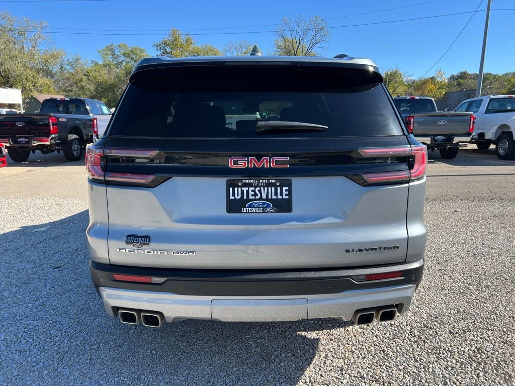 Used 2024 GMC Acadia Elevation w/ Luxury Package image 7