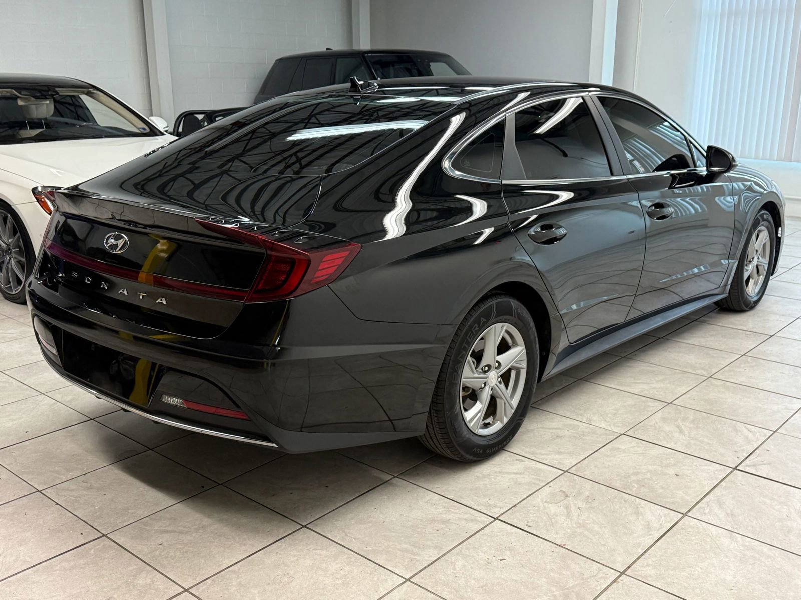 Used 2022 Hyundai Sonata SE w/ Cargo Package image 9