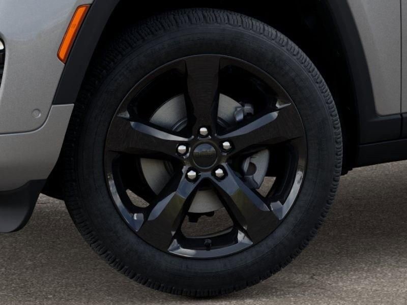 New 2025 Jeep Grand Cherokee Limited w/ Luxury Tech Group II image 8