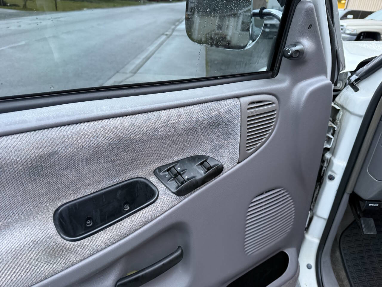 Used 1996 Dodge Ram 2500 Truck 4x4 Club Cab image 17