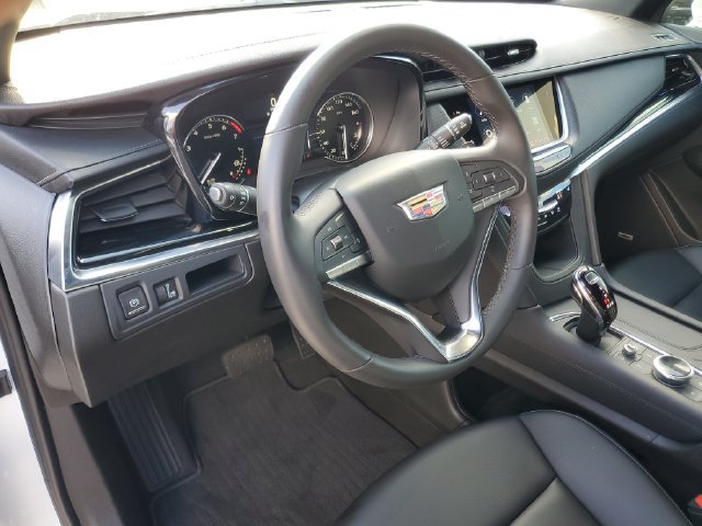 Certified 2024 Cadillac XT6 Luxury FWD image 20