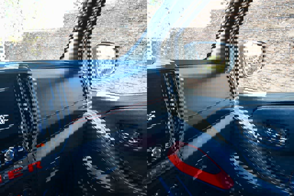 Used 2025 Nissan Frontier Pro-X image 22