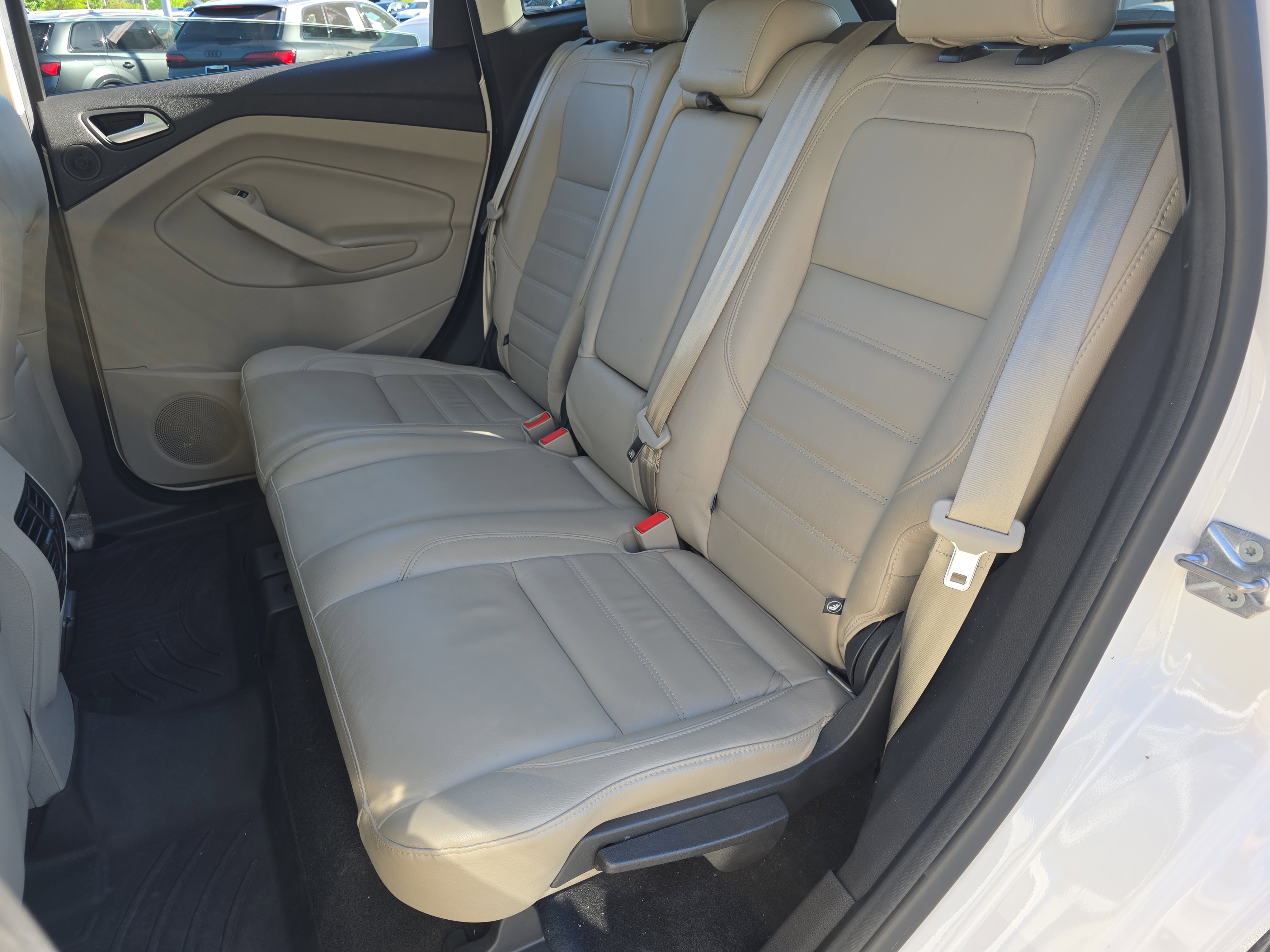 Used 2017 Ford C-MAX Titanium w/ Equipment Group 301A image 14