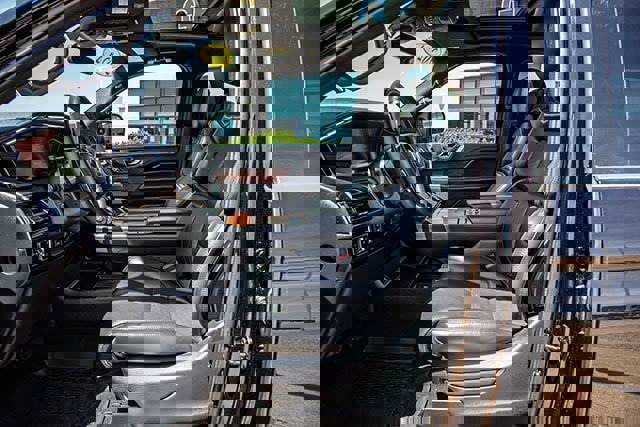 Used 2024 Lincoln Navigator Reserve w/ Monochromatic Package image 17