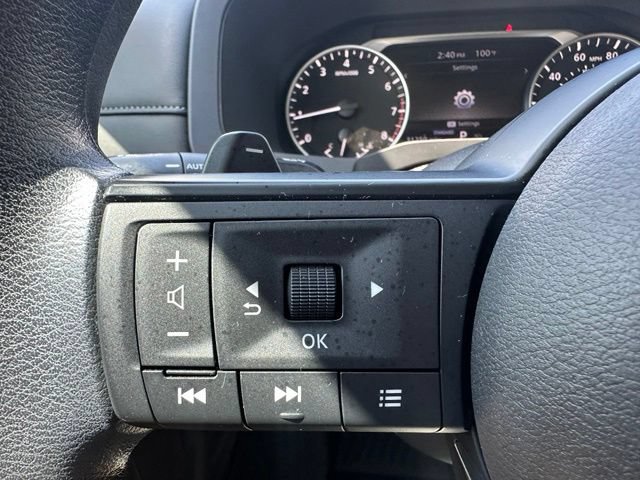 Used 2024 Nissan Pathfinder S FWD image 15