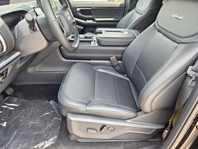 New 2027 Ford Expedition Platinum w/ Stealth Appearance Package AWD/4WD image 10