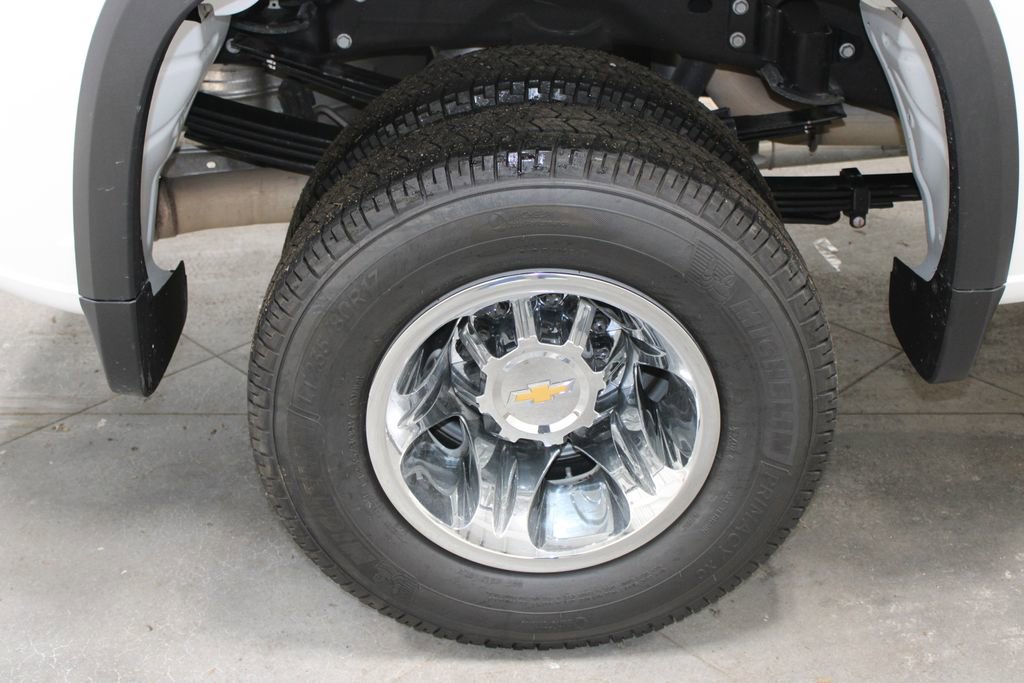 Used 2024 Chevrolet Silverado 3500 LT w/ Convenience Package image 55