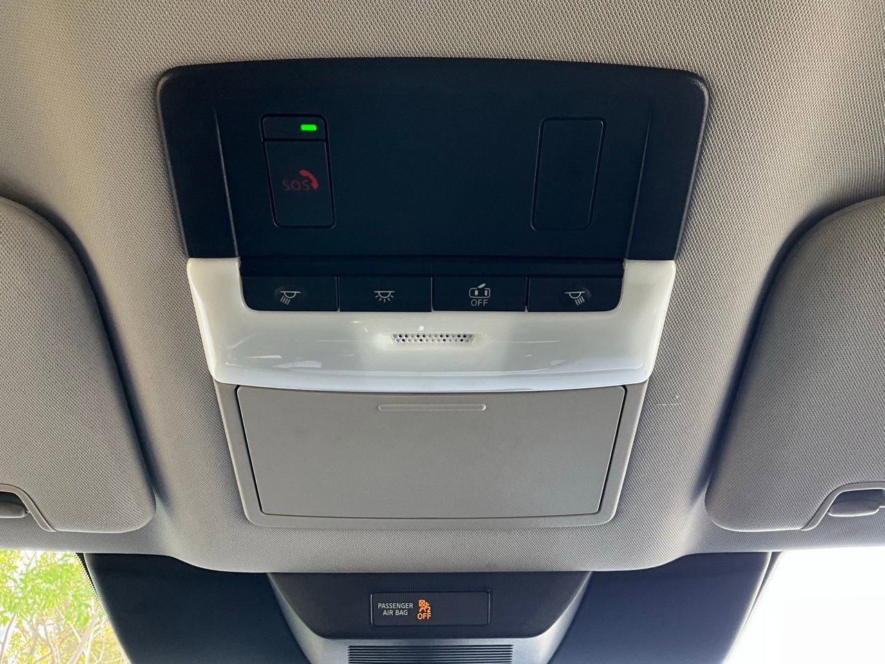 Used 2024 Nissan Pathfinder SV image 19