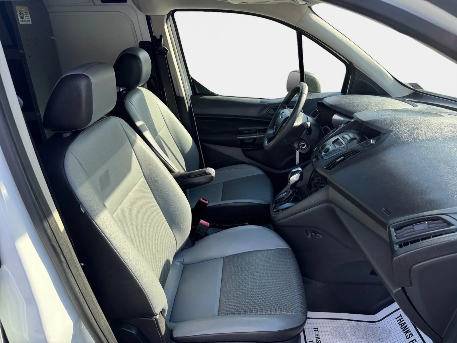 Used 2015 Ford Transit Connect XL FWD image 10