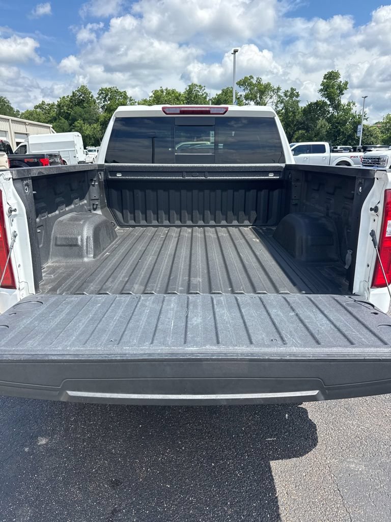 Used 2024 Chevrolet Silverado 1500 LTZ w/ LTZ Convenience Package II AWD/4WD image 3