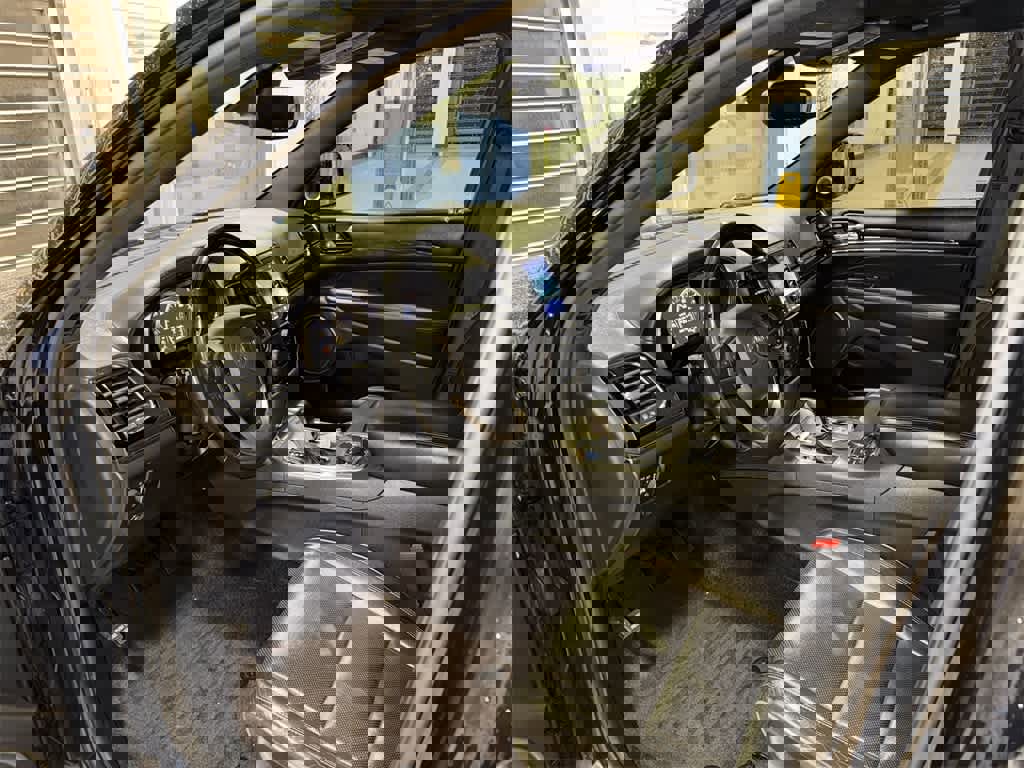 Used 2019 Jeep Grand Cherokee Overland image 34