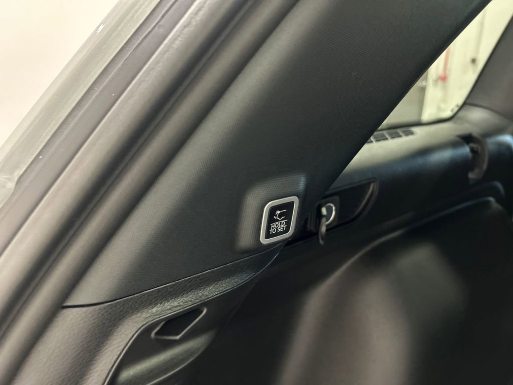 New 2025 Jeep Grand Cherokee Limited image 33