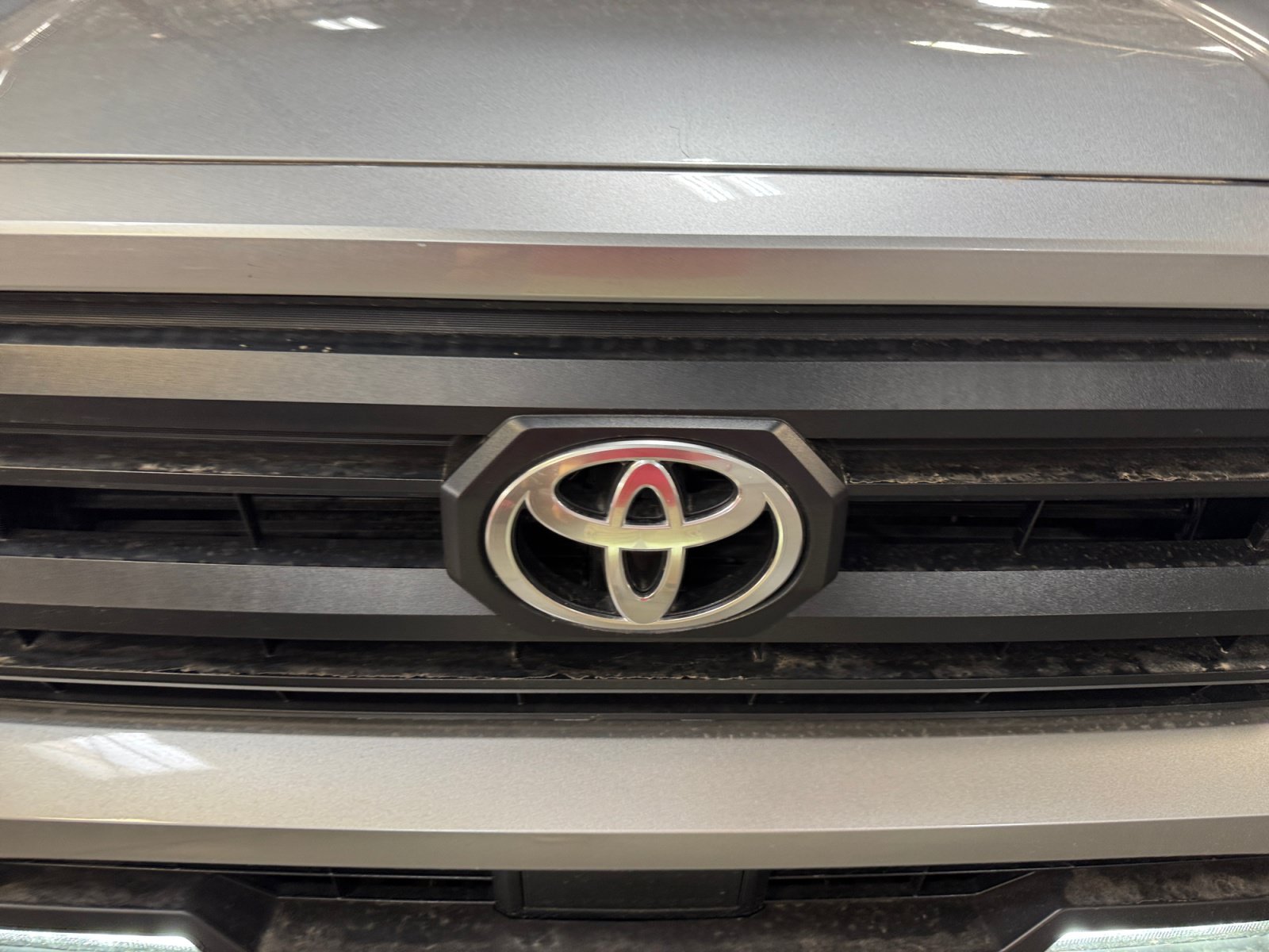 Certified 2025 Toyota Tacoma SR5 AWD/4WD image 21