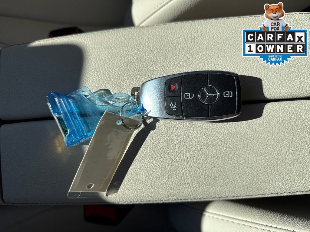 Used 2022 Mercedes-Benz EQB 300 4MATIC image 31