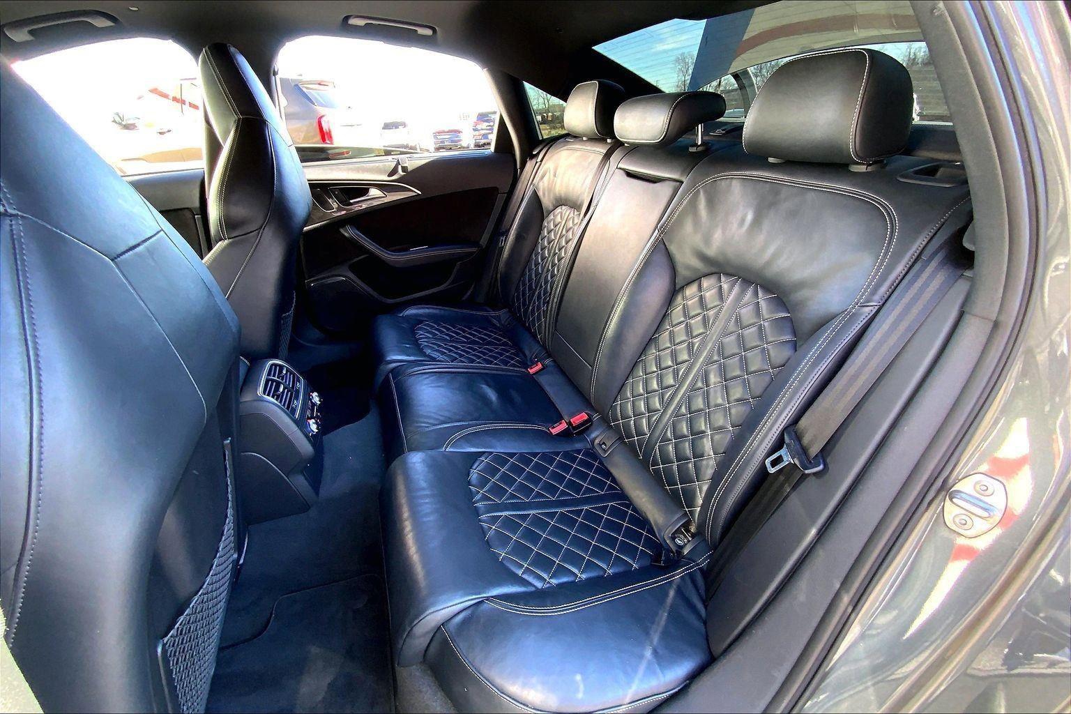 Used 2016 Audi S6 Prestige w/ Prestige Package image 22