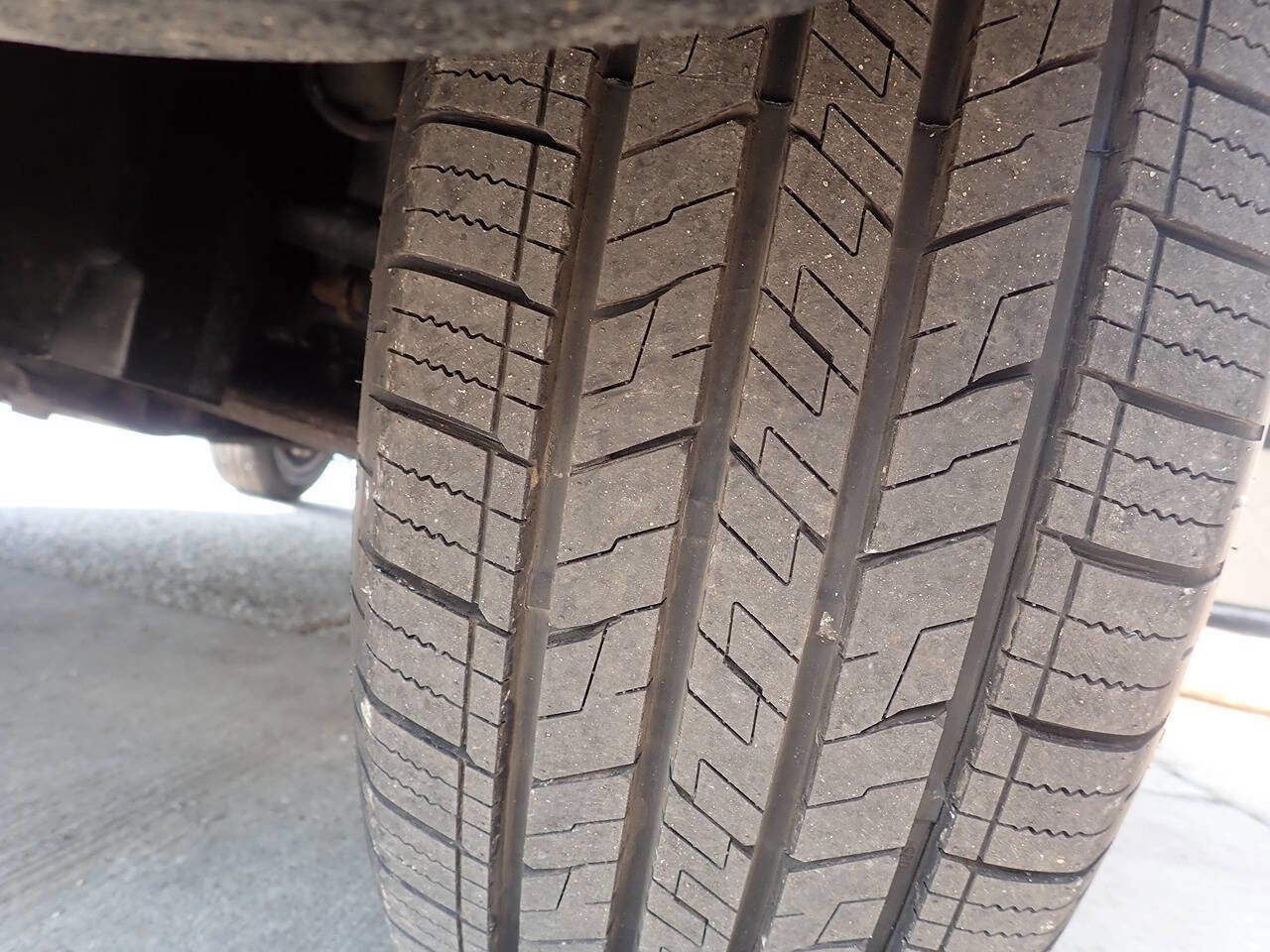 Used 2016 Jeep Renegade Trailhawk w/ Cold Weather Group image 38