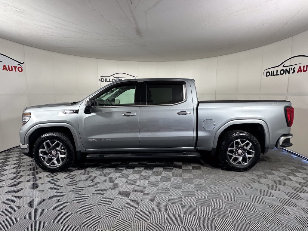 Used 2026 GMC Sierra 1500 SLT w/ SLT Convenience Package AWD/4WD image 3