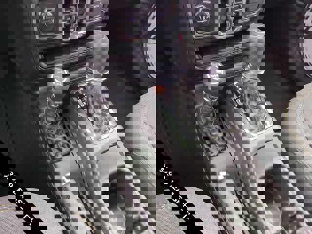 New 2025 Jeep Gladiator Sport image 32