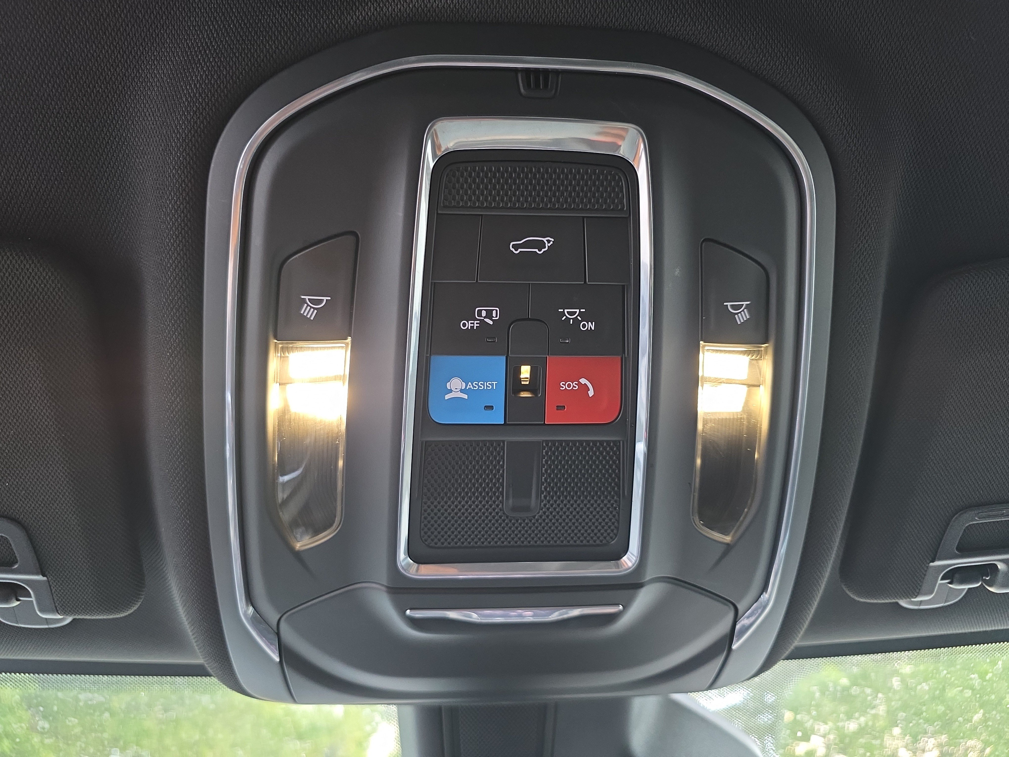 Used 2023 Jeep Grand Cherokee L Laredo RWD image 28