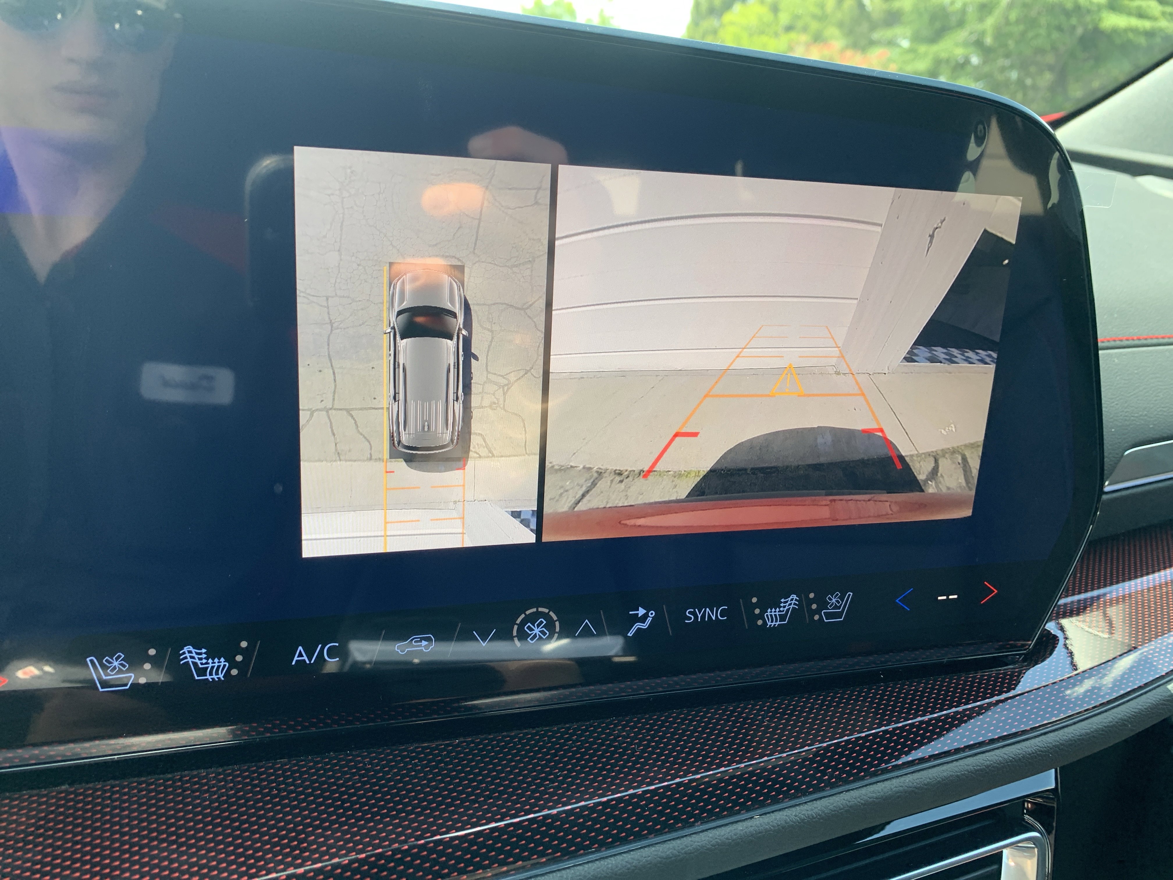 New 2026 Chevrolet Traverse RS AWD/4WD image 17