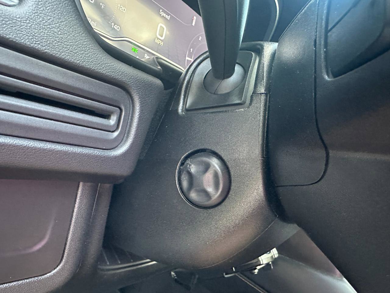 Used 2023 GMC Yukon XL AT4 image 44