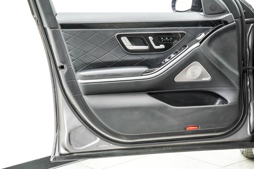 Used 2021 Mercedes-Benz S 580 4MATIC Sedan image 40