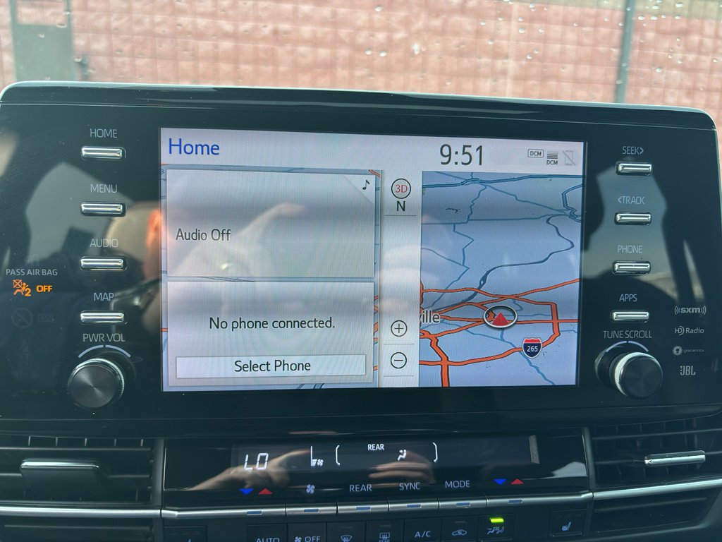 Used 2021 Toyota Sienna XSE image 9