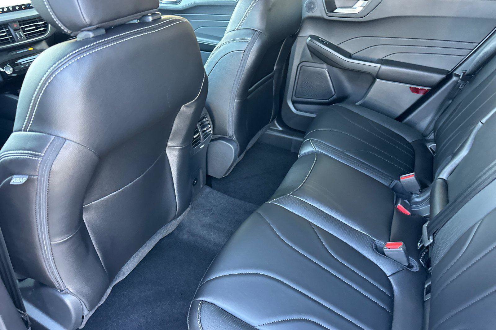 New 2025 Ford Escape SE w/ PHEV Premium Package image 9