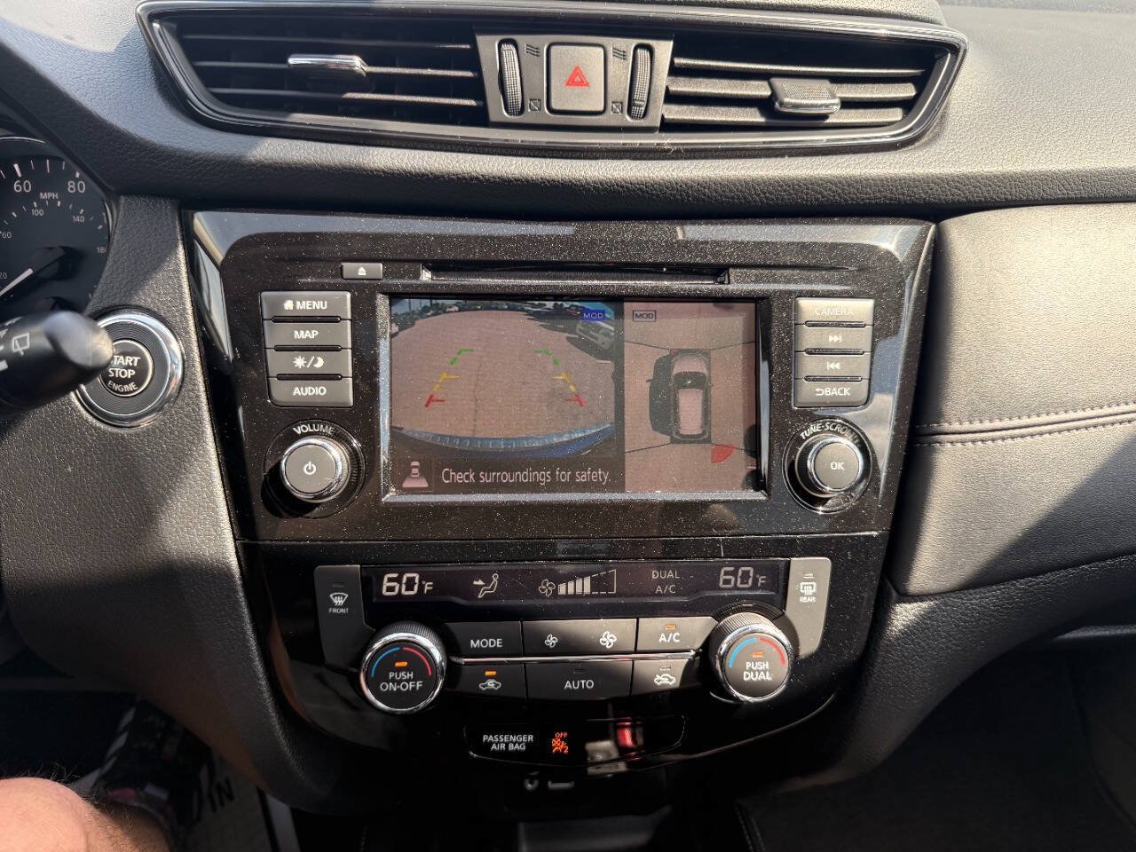 Used 2019 Nissan Rogue SL w/ Premium Package AWD/4WD image 38