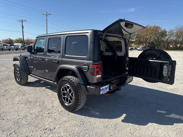 Used 2024 Jeep Wrangler Unlimited Rubicon AWD/4WD image 4