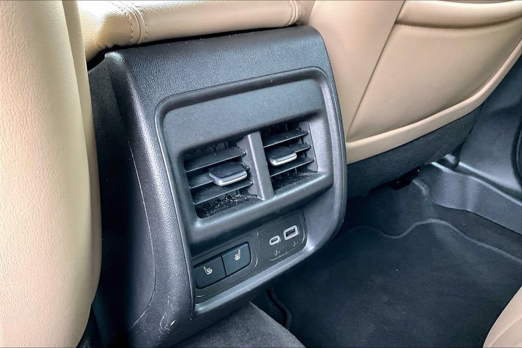 Used 2024 Cadillac XT4 Premium Luxury FWD image 25