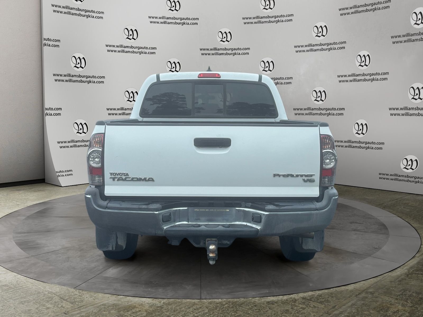 Used 2014 Toyota Tacoma PreRunner w/ TRD Off-Road Package RWD image 4