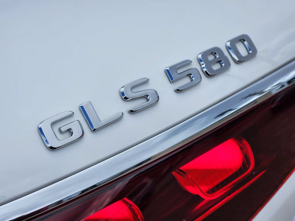 New 2026 Mercedes-Benz GLS 580 4MATIC image 11