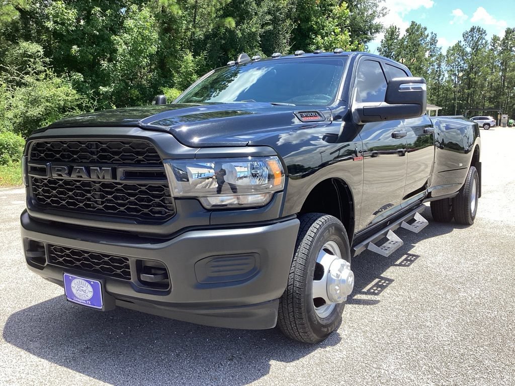Used 2024 RAM 3500 Tradesman AWD/4WD image 3